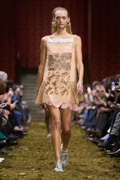 Look 62